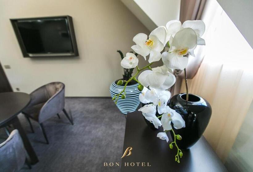 هتل Bon
