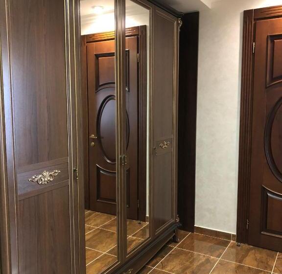 هتل Boutique Tovmed