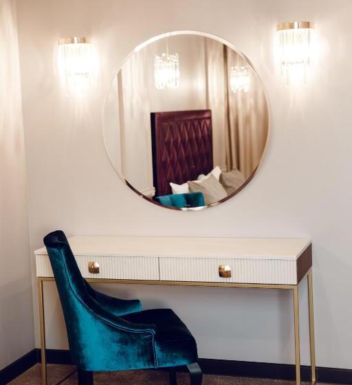 هتل Chernivtsi Arbat