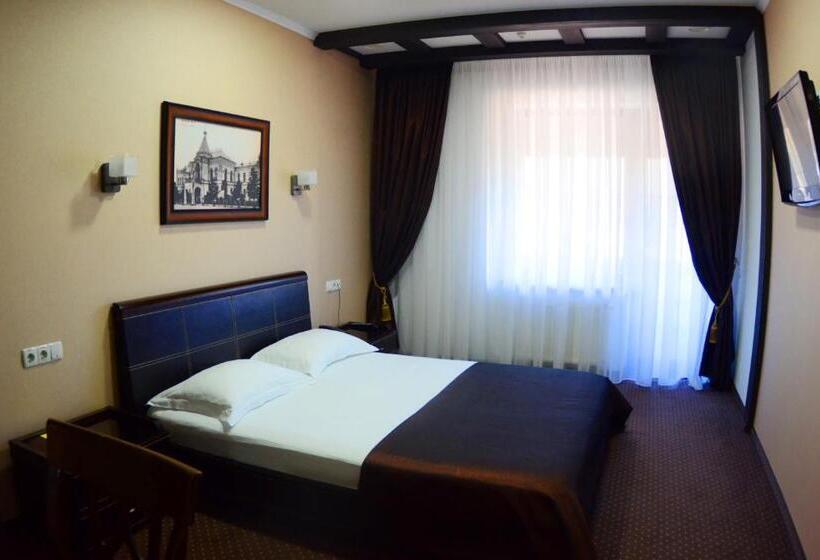 هتل Complex Dacha