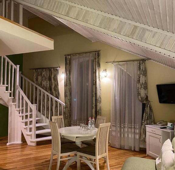 هتل Fontush Boutique