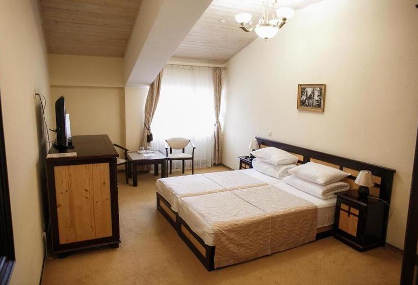 فندق Georg Palace