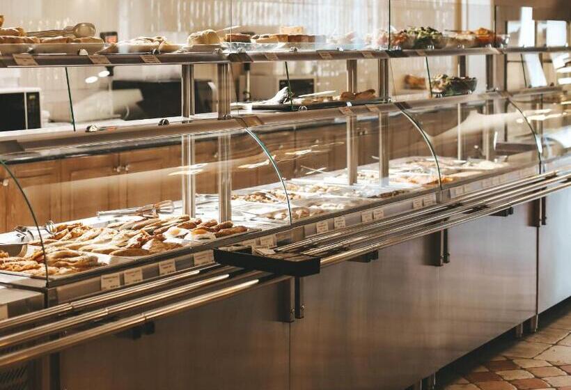 فندق Georg Palace