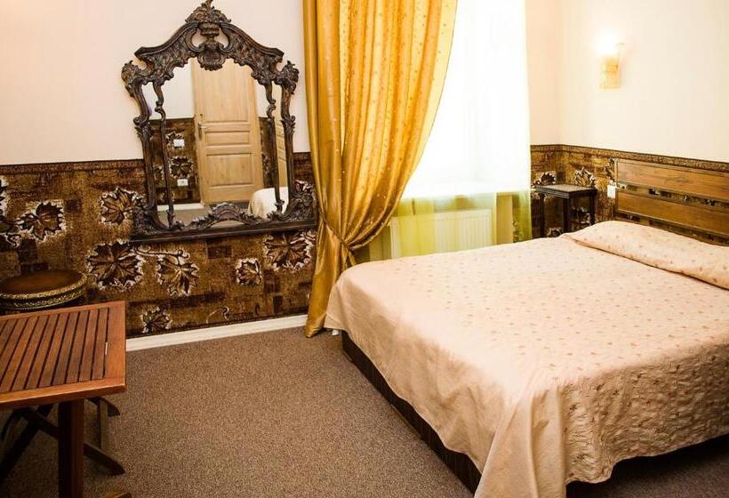 هتل Guest House De Rishelye