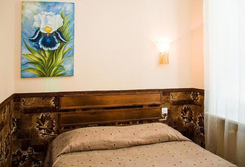 هتل Guest House De Rishelye