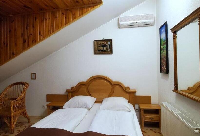 בית מלון כפרי Hetman