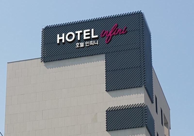 Отель Infini