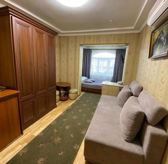 هتل Near The Lake