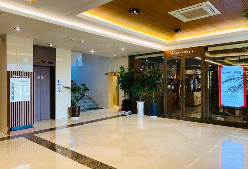 Отель New Donghae Tourist