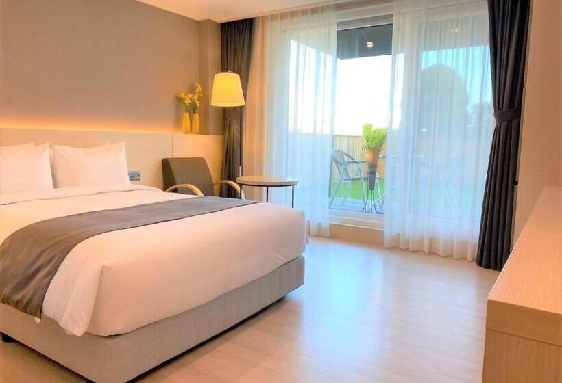 Отель New Donghae Tourist