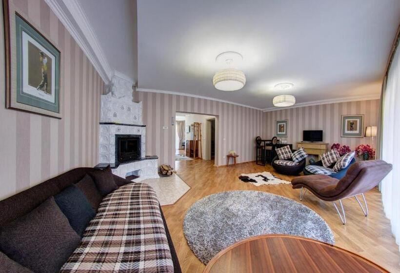 فندق Olga Deluxe