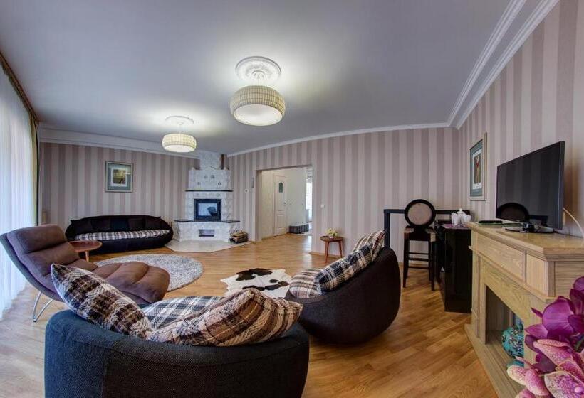 فندق Olga Deluxe