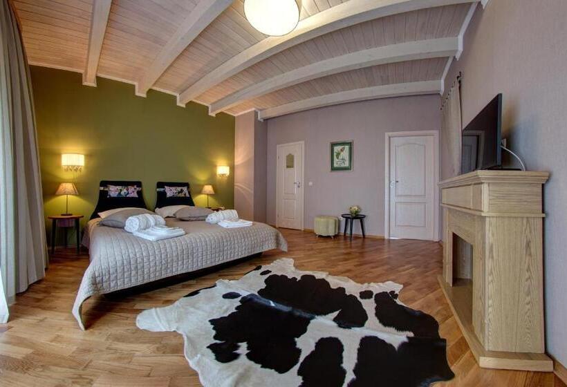 فندق Olga Deluxe