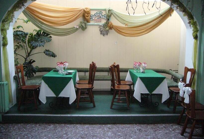 هتل Profspilkovyi