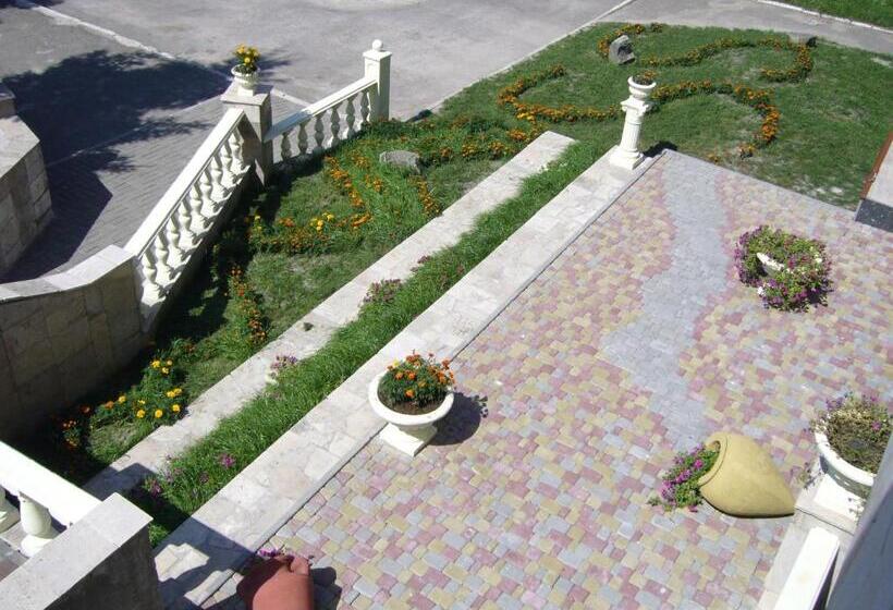 هتل Profspilkovyi