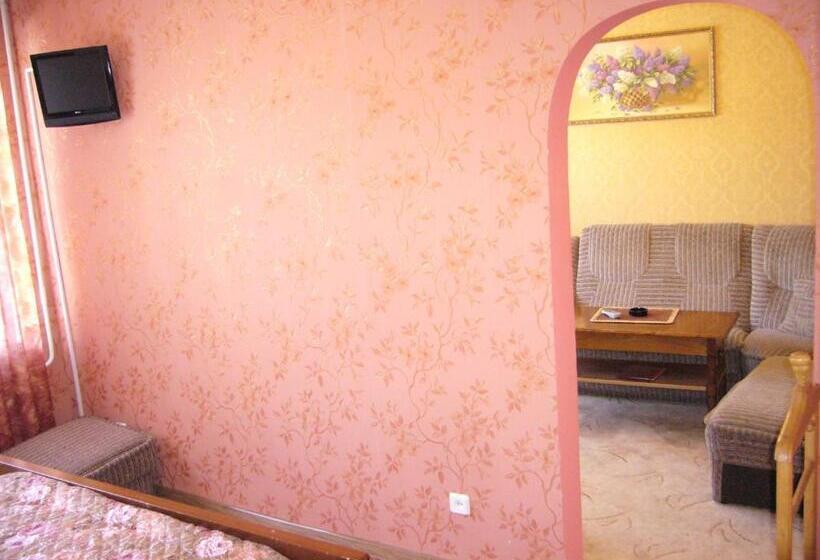 هتل Profspilkovyi