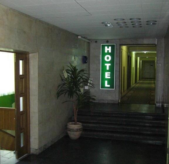 هتل Profspilkovyi