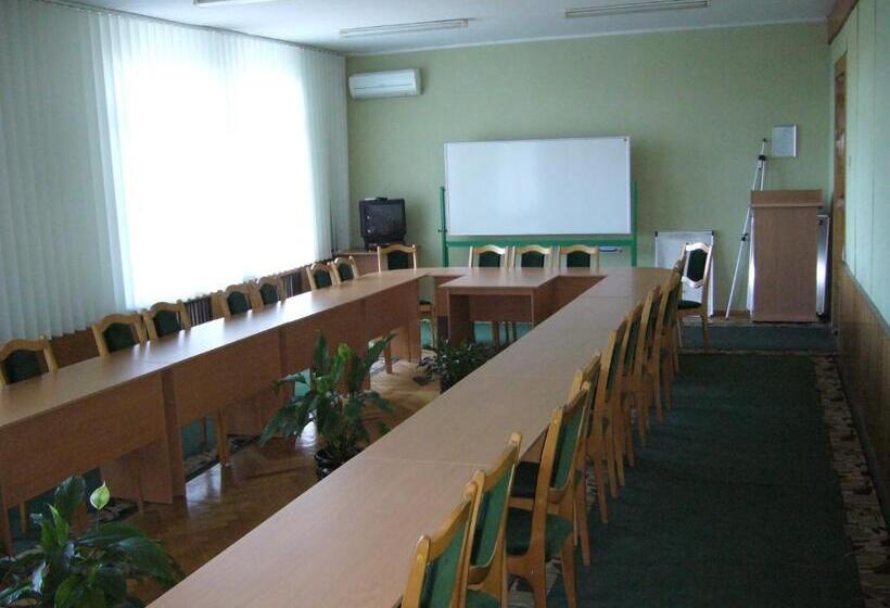 هتل Profspilkovyi