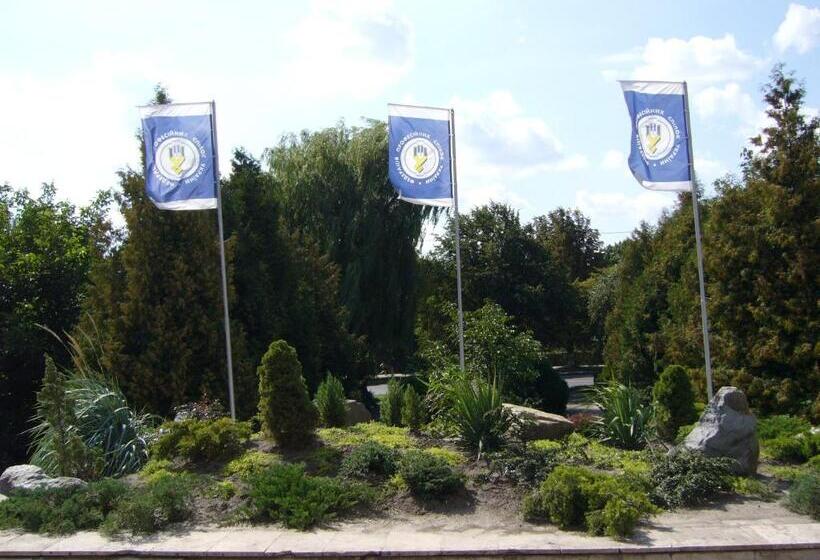 هتل Profspilkovyi