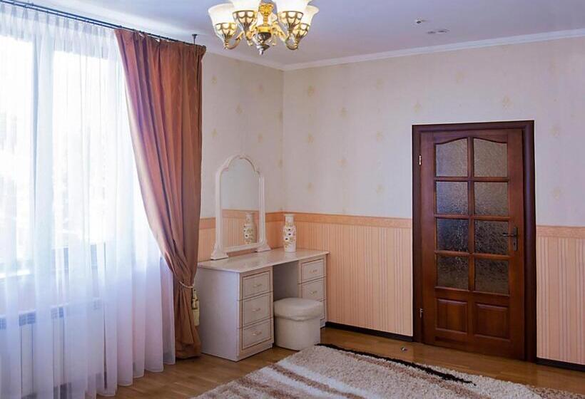 هتل &restaurant Senator