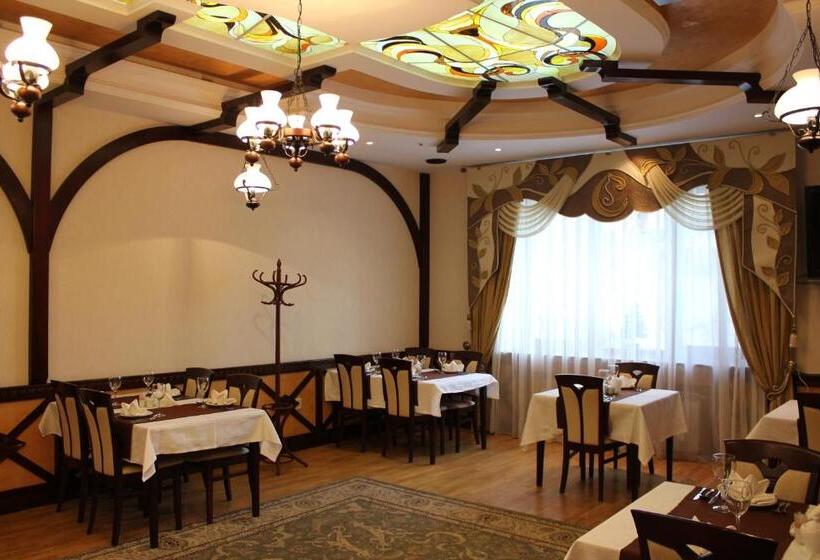 هتل &restaurant Senator