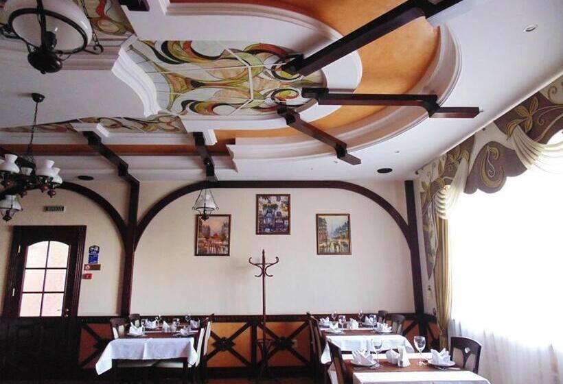 هتل &restaurant Senator