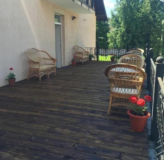 בית מלון כפרי Sani