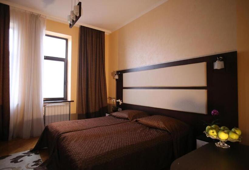 בית מלון כפרי Star