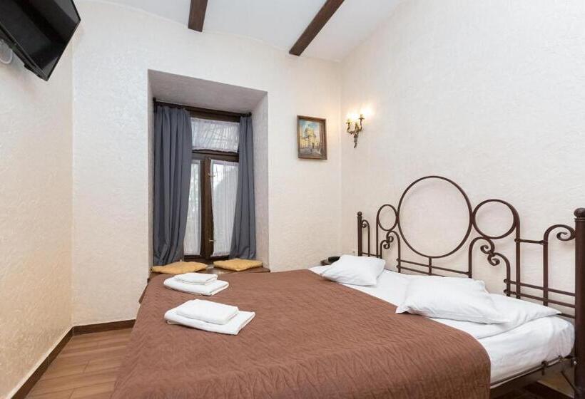 فندق Staryi Krakiv