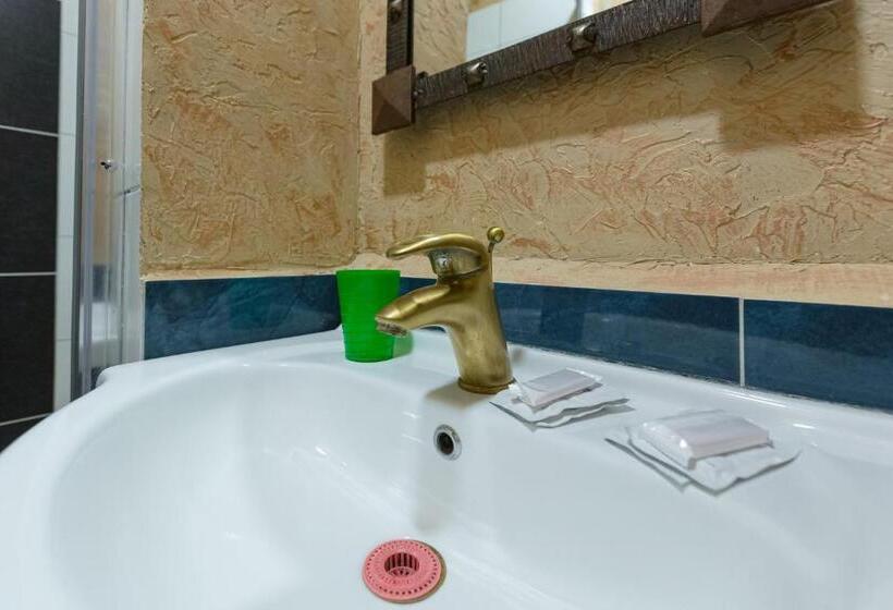 فندق Staryi Krakiv