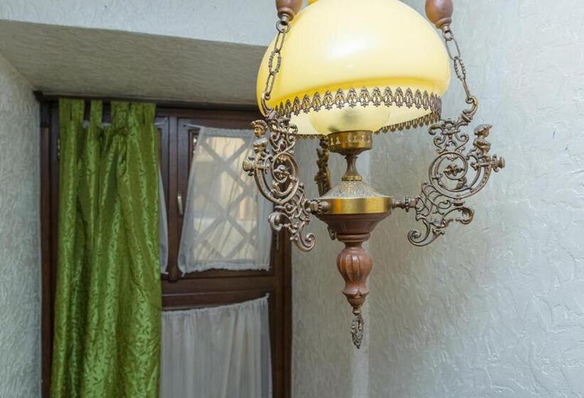 فندق Staryi Krakiv