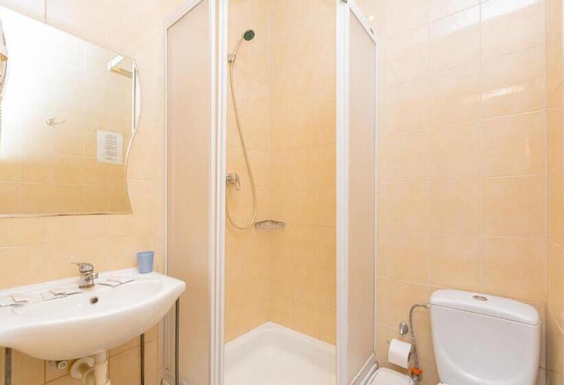 فندق Staryi Krakiv