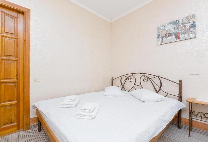 فندق Staryi Krakiv