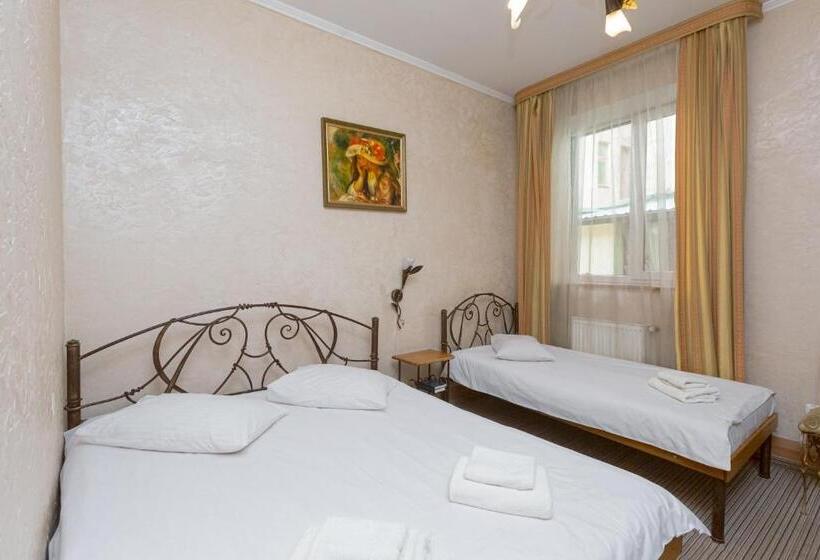 فندق Staryi Krakiv