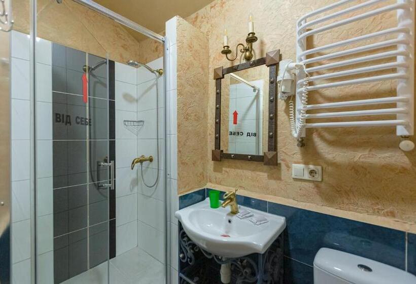 فندق Staryi Krakiv