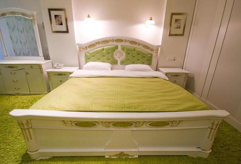 هتل Staybridge Mini