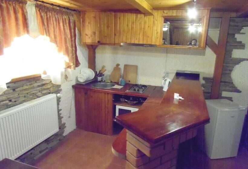 هتل Tourist Complex Karina