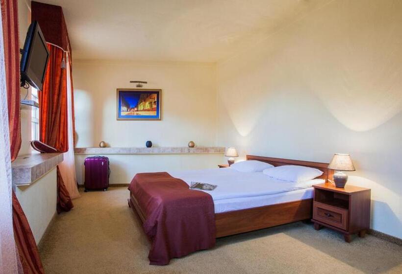 בית מלון כפרי Ungvarskiy