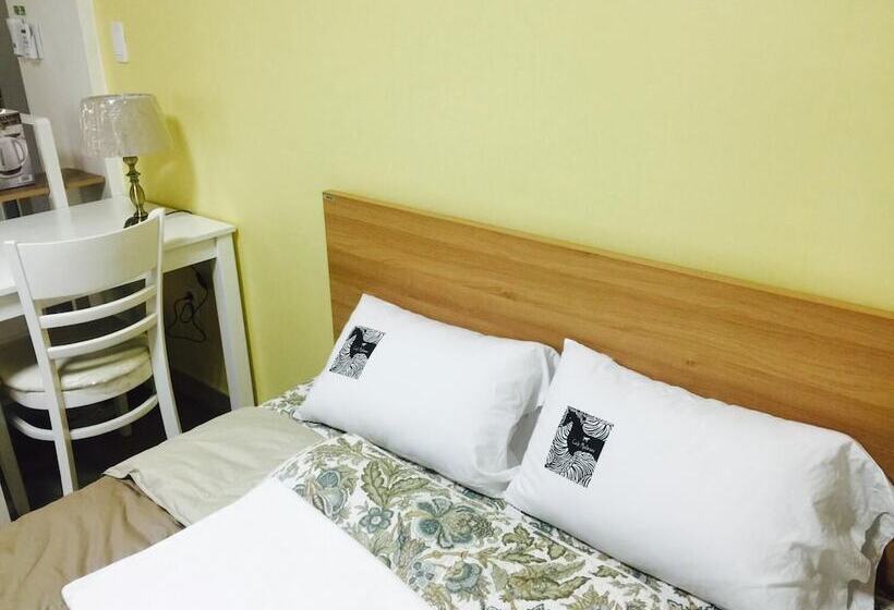 Malmani Guest House   Hostel