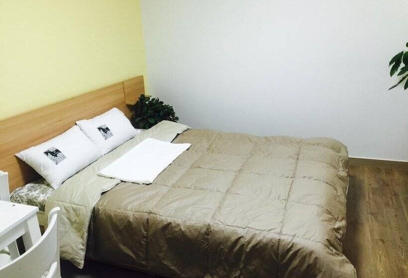 Malmani Guest House   Hostel