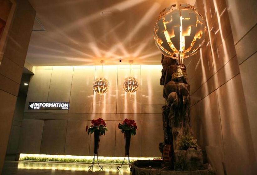 فندق على الطريق Q Chuncheon