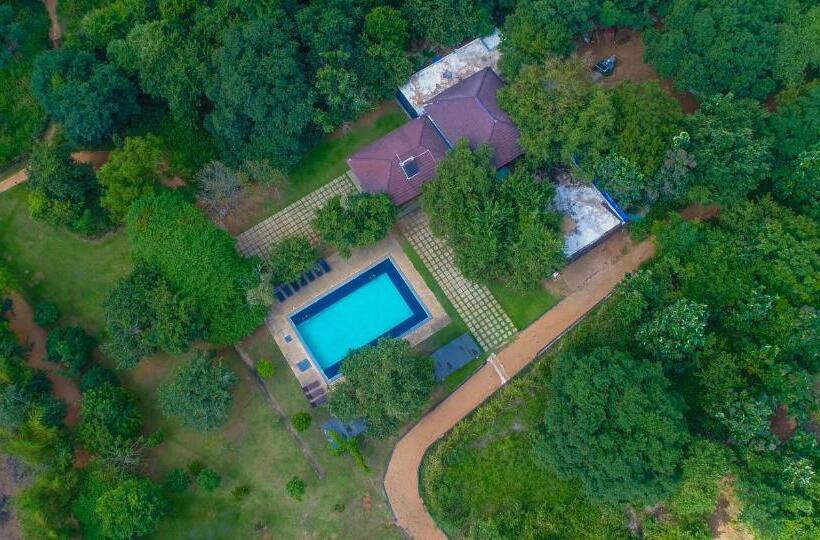 Pinthaliya Resort