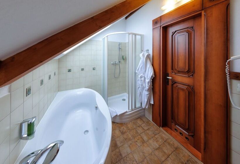 استراحتگاه Korunka