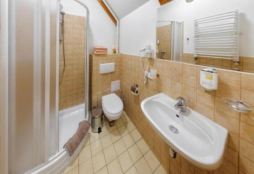 استراحتگاه Korunka