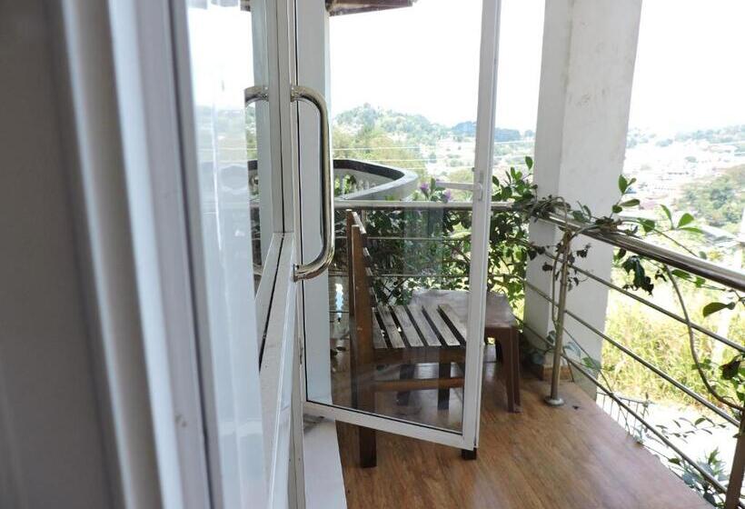 리조트 Mount Palace