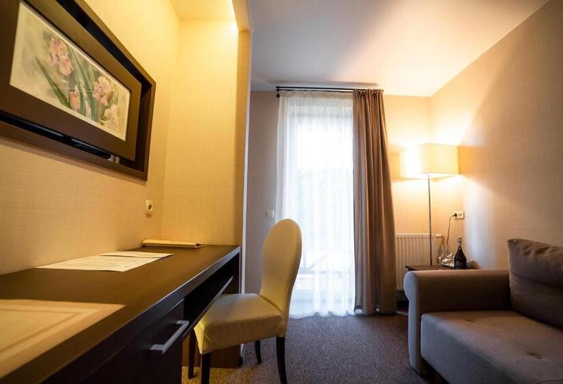 Sribni Leleky Hotel & Spa