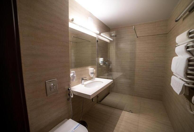 Sribni Leleky Hotel & Spa