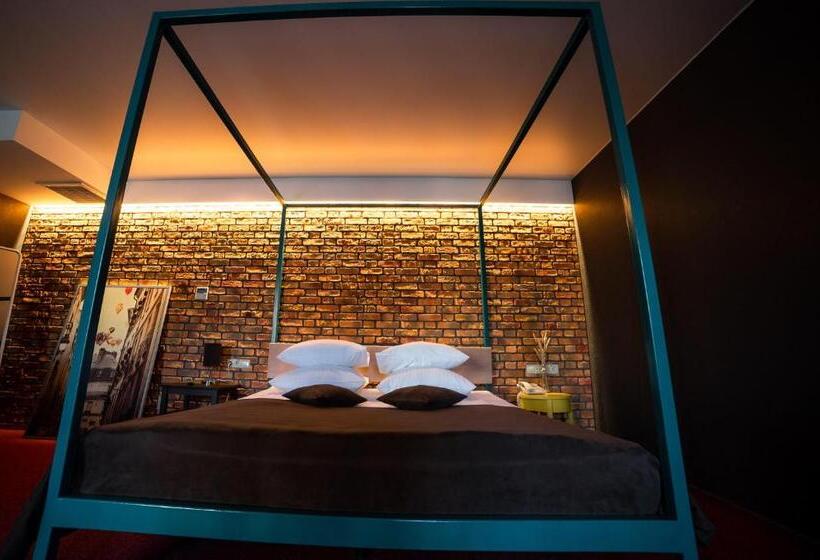 Sribni Leleky Hotel & Spa