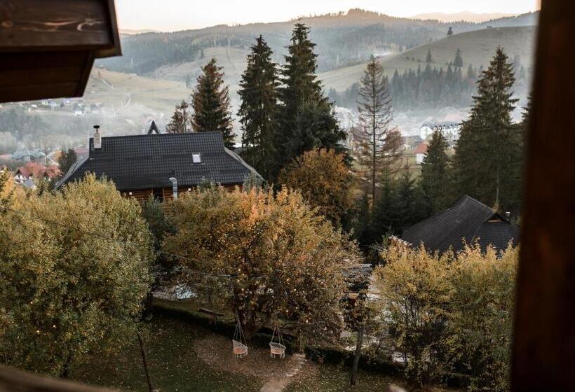 Stara Pravda Hotel   History