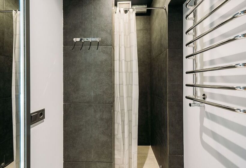 Yard Hostel & Coffee